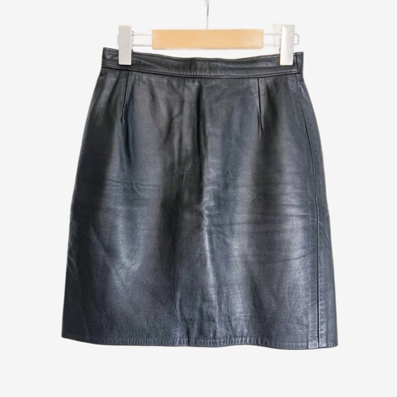 Vintage Black Leather Mini Skirt / 28 inch waist / size Small-Medium - Picture 2 of 10